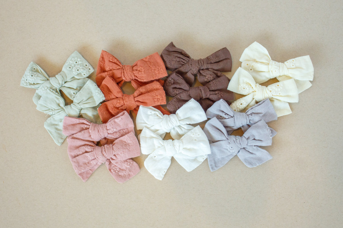 White Embroidered Mini Classic Bow | Back to School 24 Collection