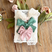 November 25 Lace Bow