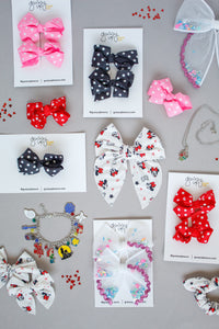 Heart Hands Minnie Scrunchie | Happiest Place Collection