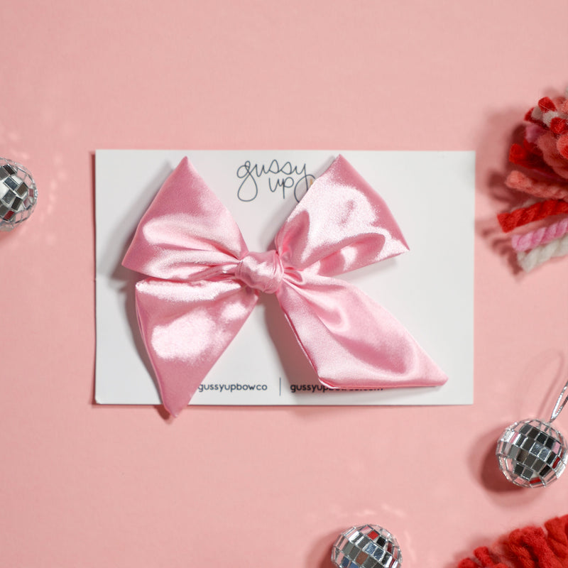 Silky Pink | Classic Bow