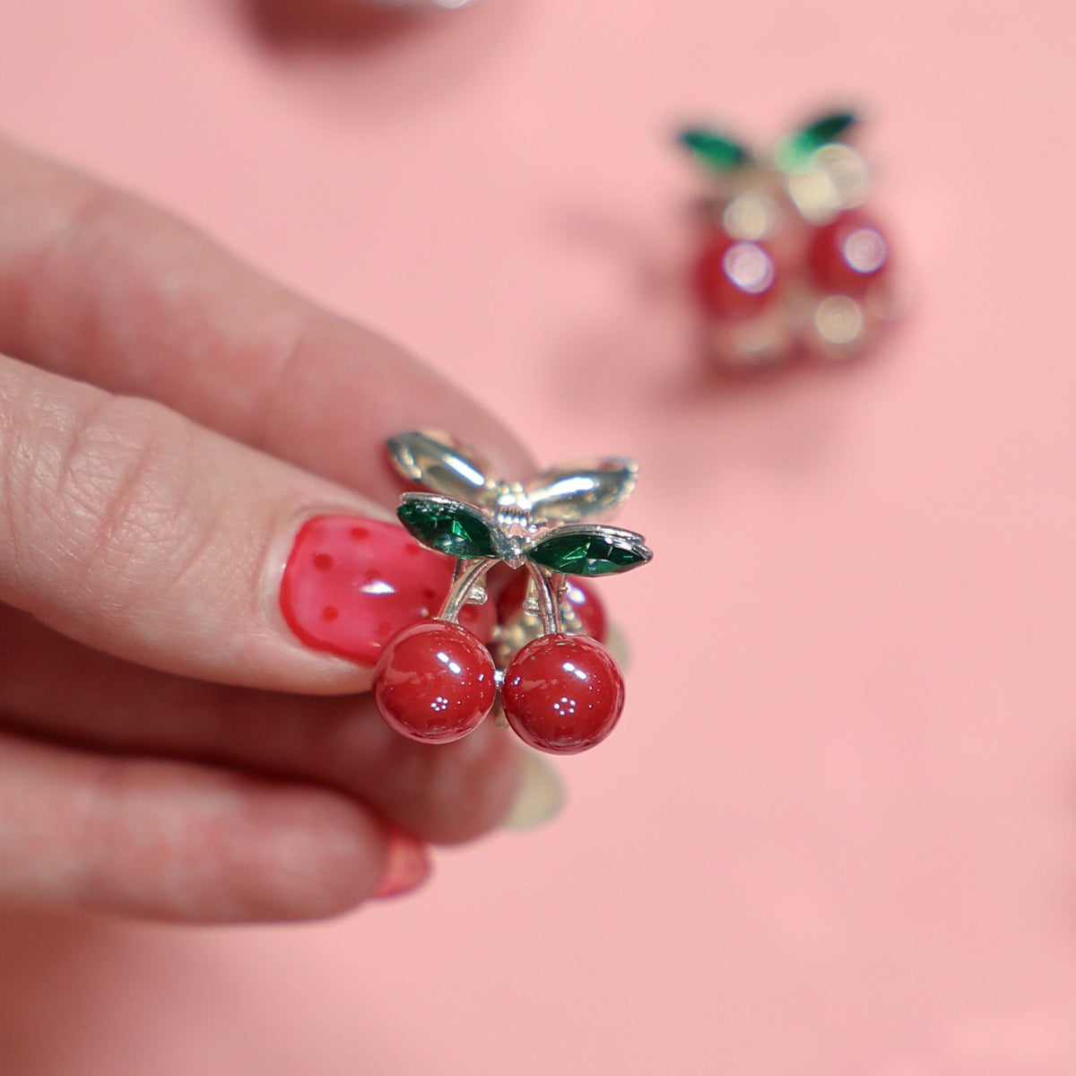 Mini Cherry Claw Clip Set