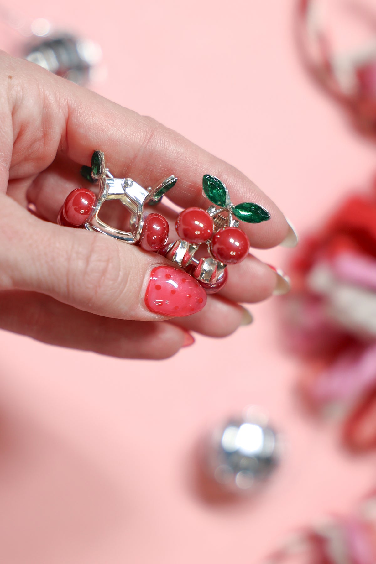 Mini Cherry Claw Clip Set