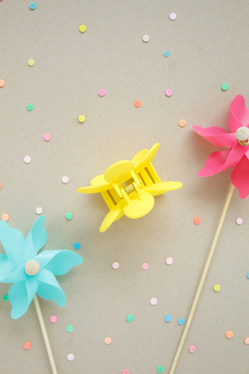 Lemon Flower Claw Clip