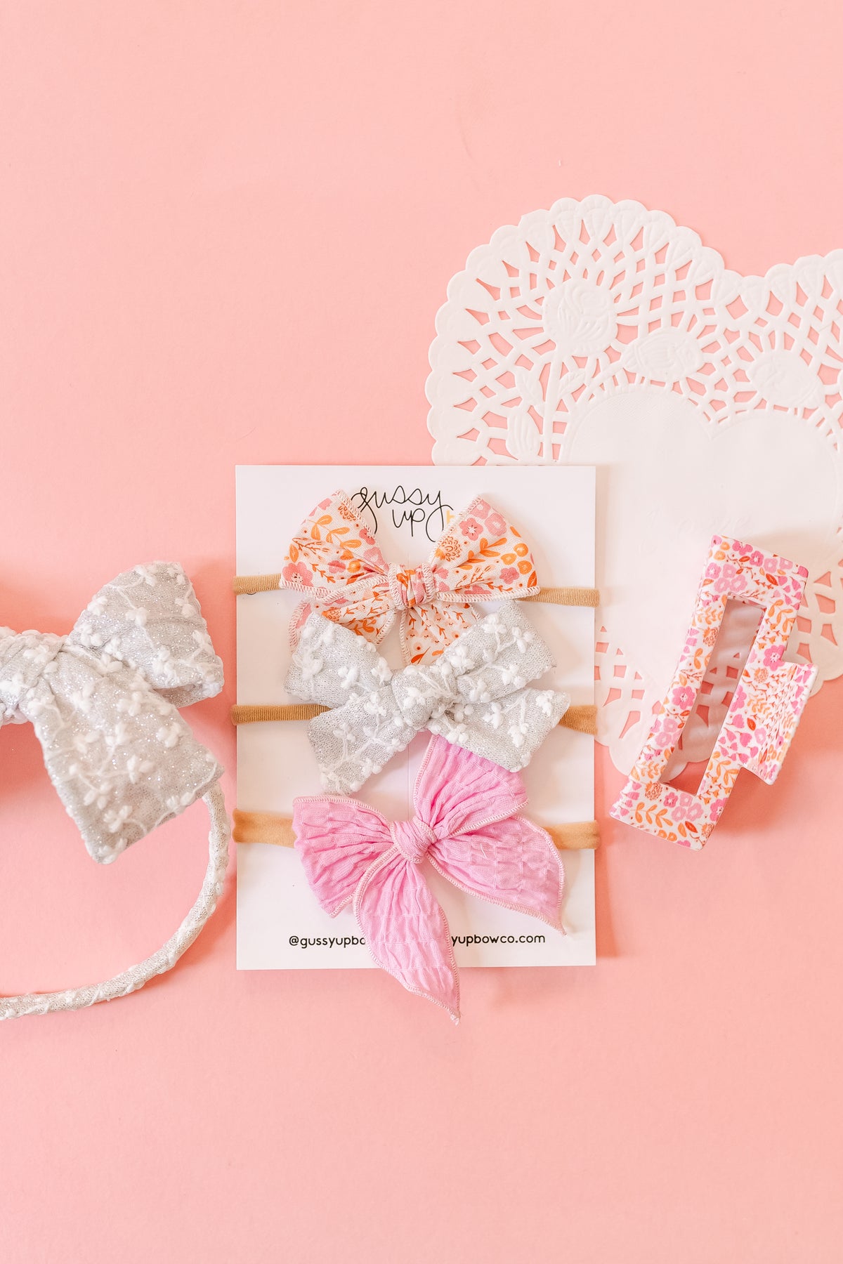 February 24 Subscription Bow Club Set