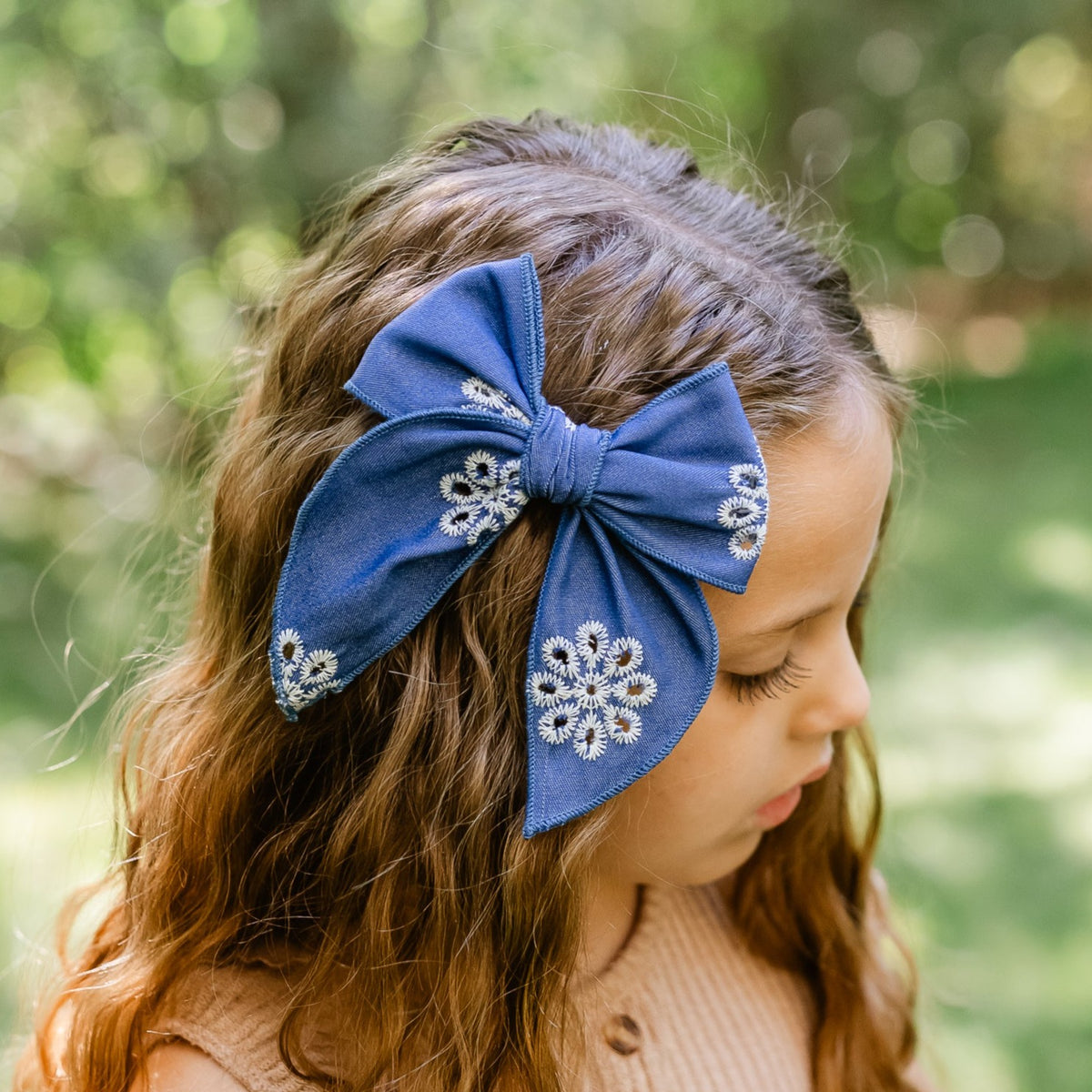 Denim and Daisy | Whimsy Bow