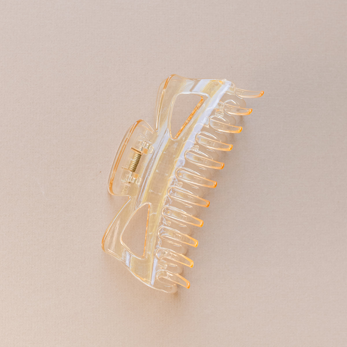 Translucent Mega Claw Clip | Fall 23 Collection