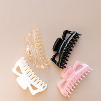 Translucent Mega Claw Clip | Fall 23 Collection