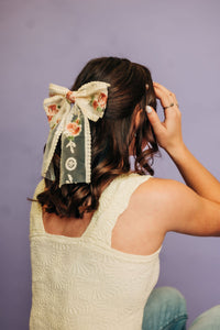 Embroidered Lace Extra Bow