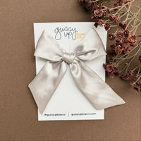 Silver Silky | Extra Bow