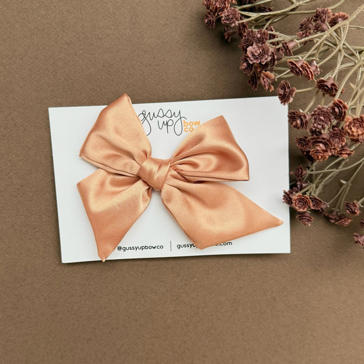 Gold Silky | Classic Bow
