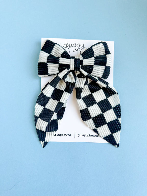 Ribbed Black Checker Bow