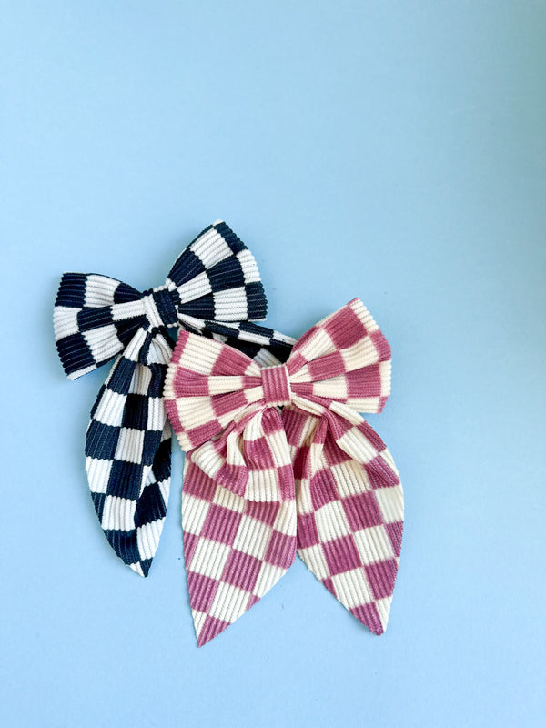 Ribbed Mauve Checker Bow