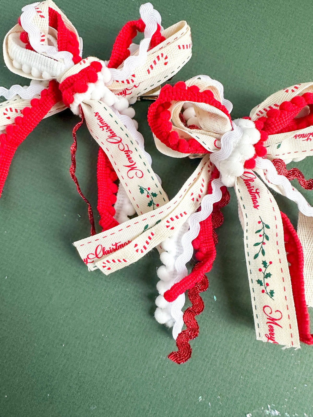Vintage Christmas Ribbon Bow Pigtail Set