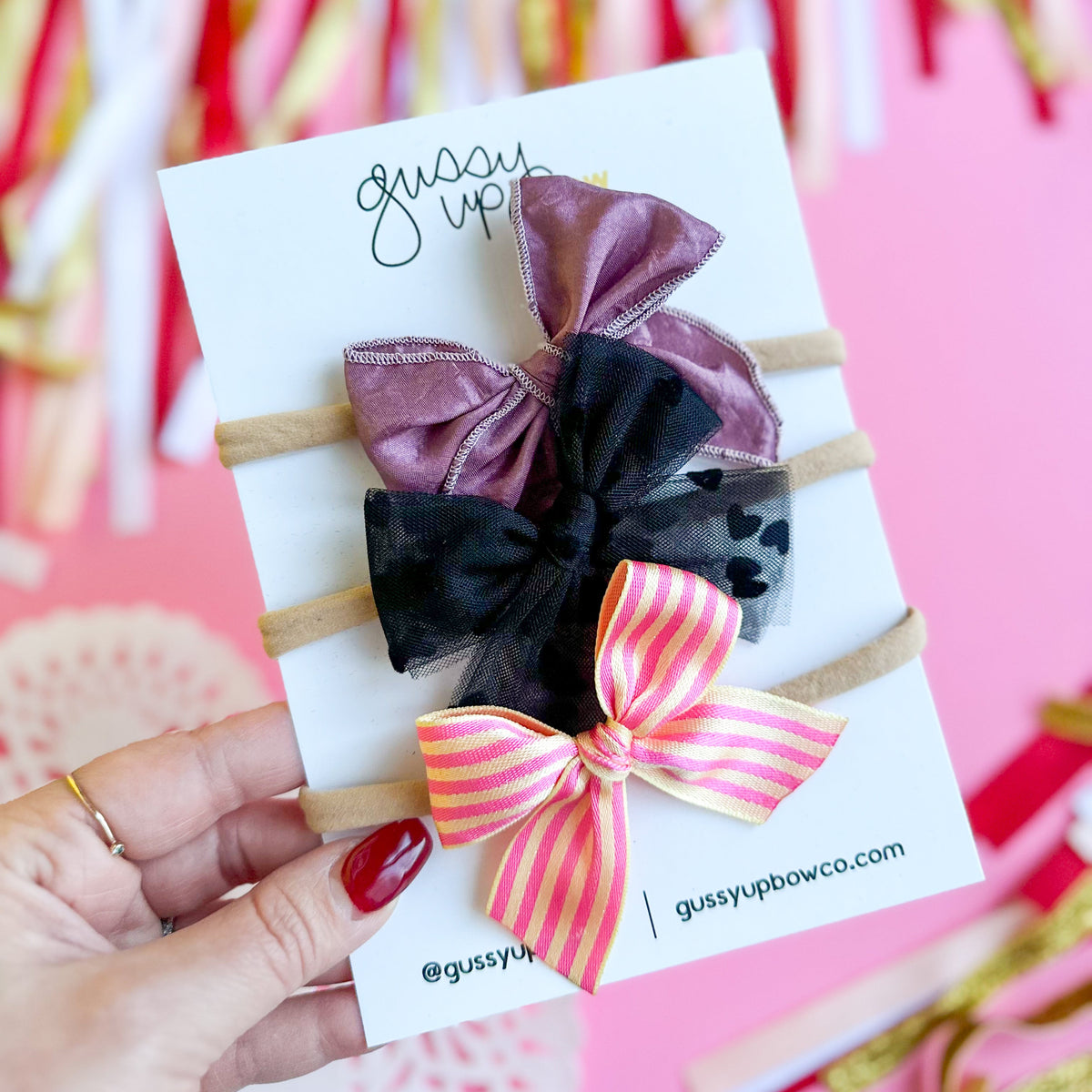 February 25 Subscription Bow Club Set