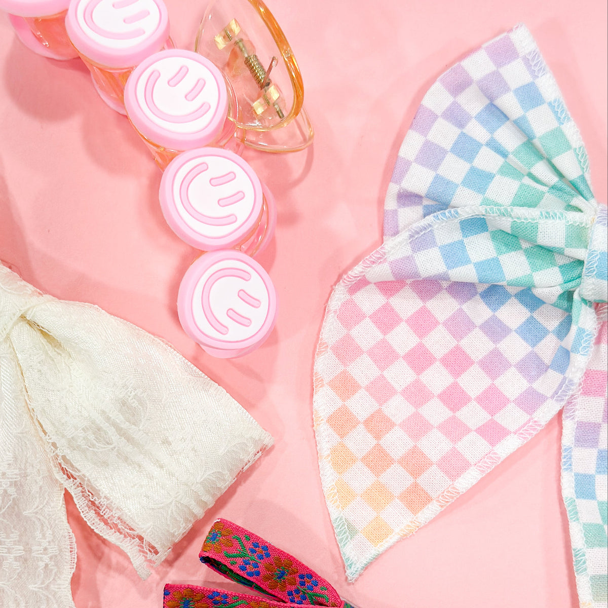 May 25 Checker Whimsy Bow