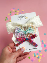 May 25 Checker Whimsy Bow
