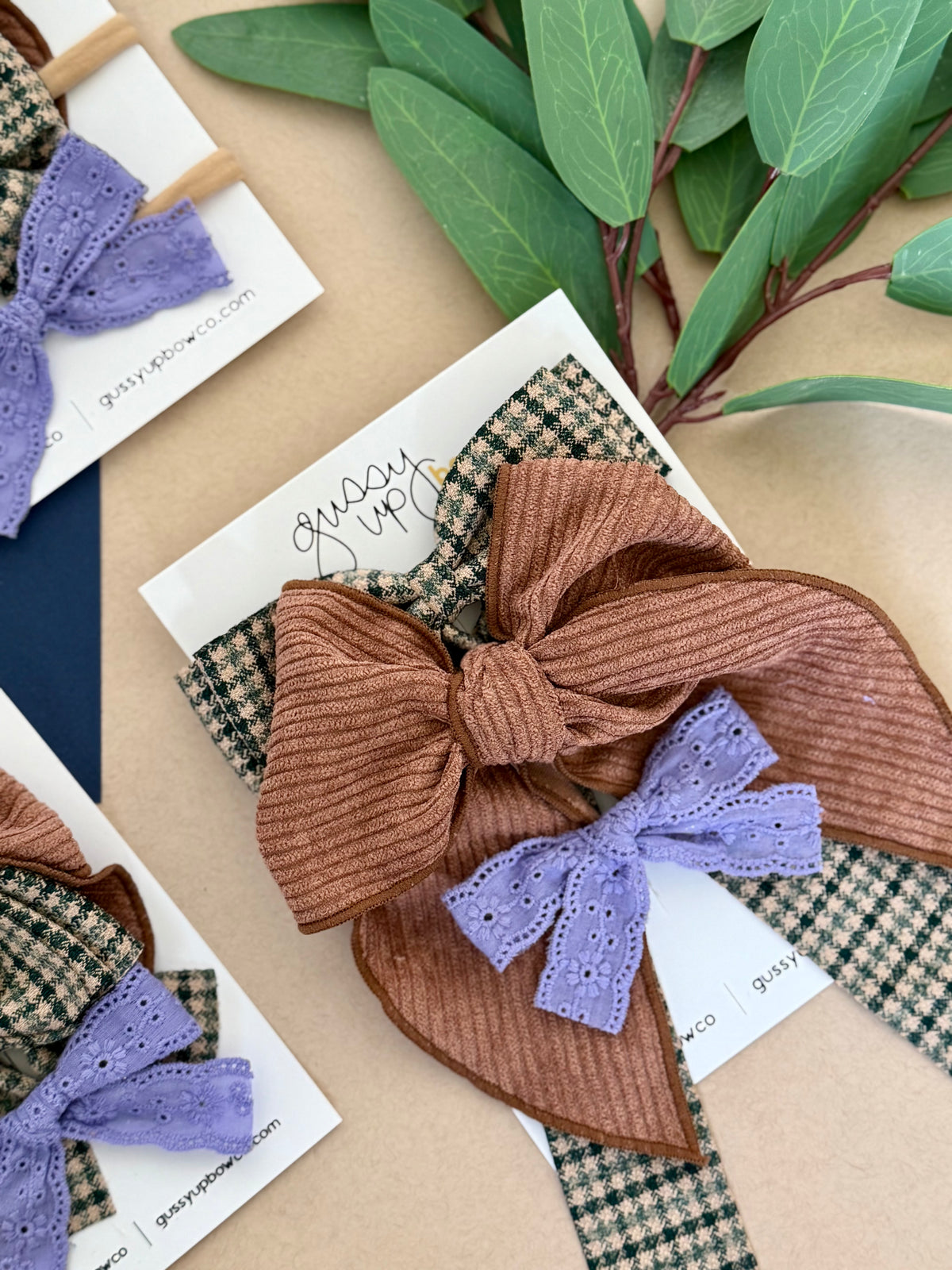 September 25 Subscription Bow Club Set