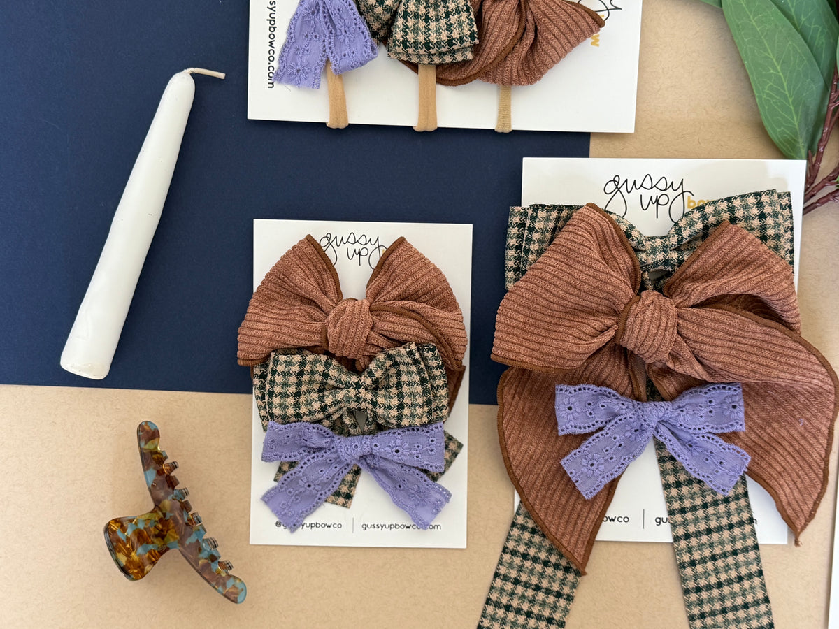 September 25 Subscription Bow Club Set