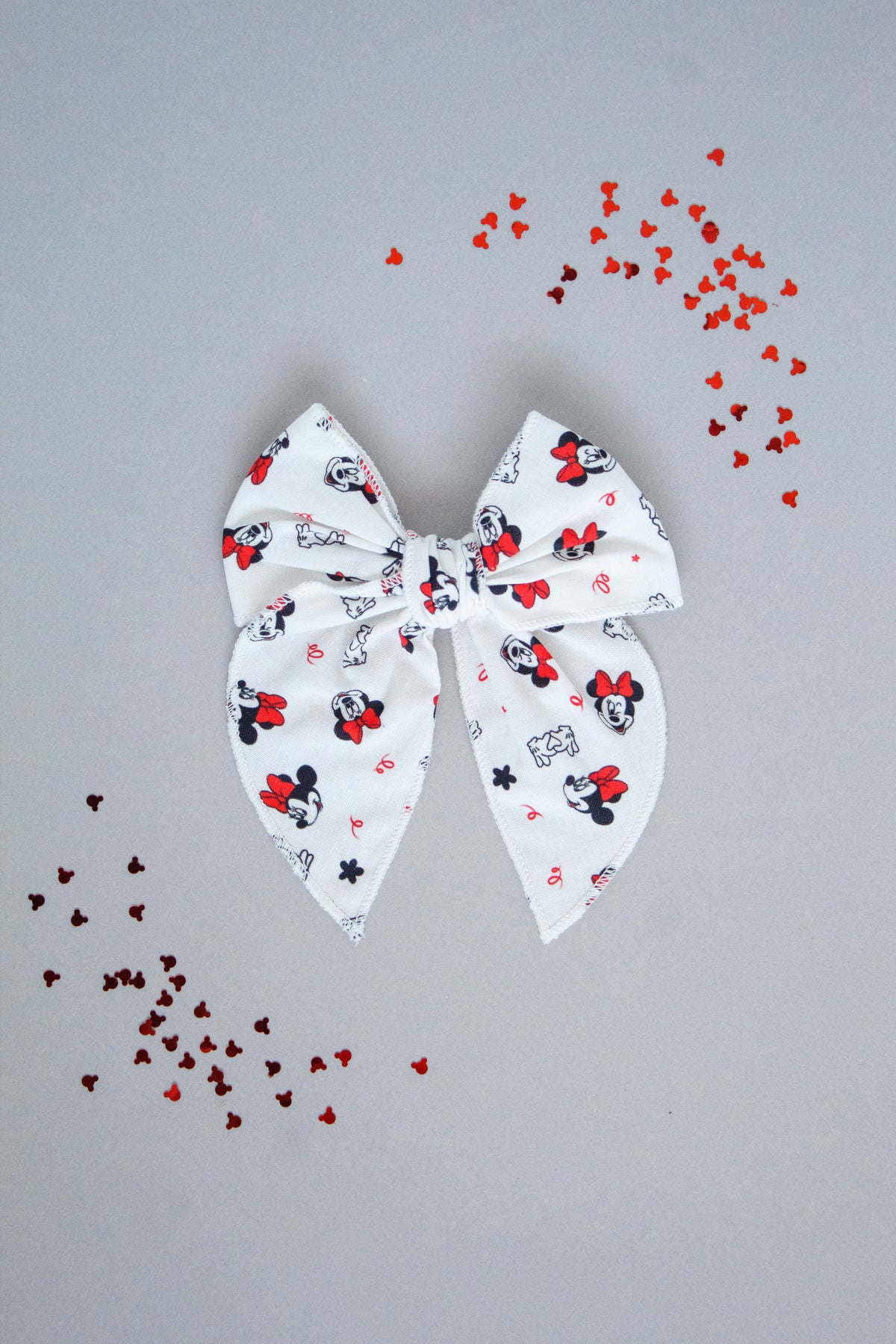 Heart Hands Minnie | Whimsy Bow | Happiest Place Collection