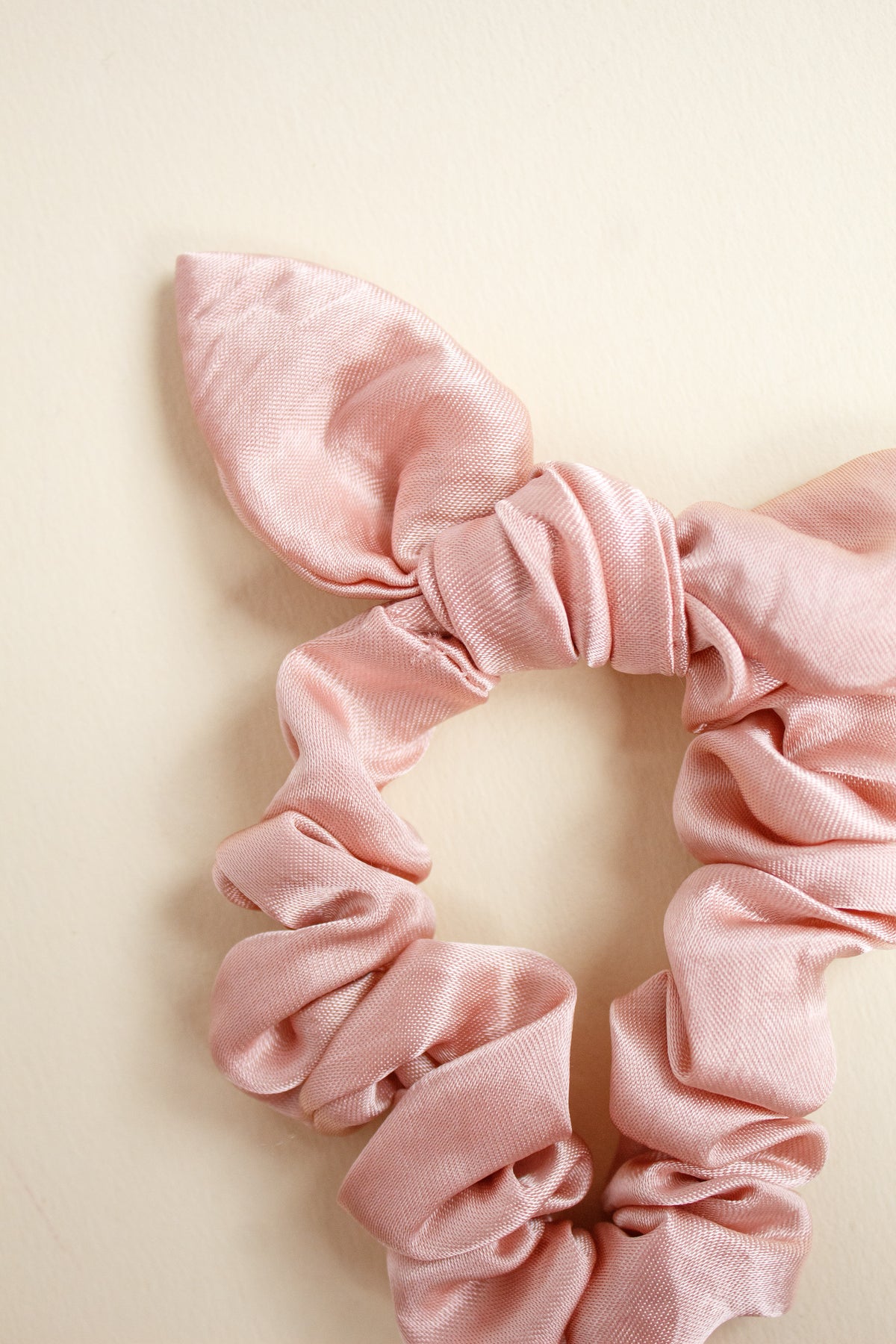 Blush Satin | Scrunchy