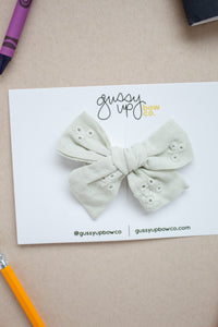 Mint Embroidered Mini Classic Bow | Back to School 24 Collection