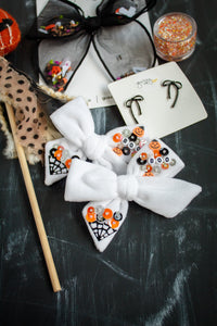 Haunted Bow | Earrings