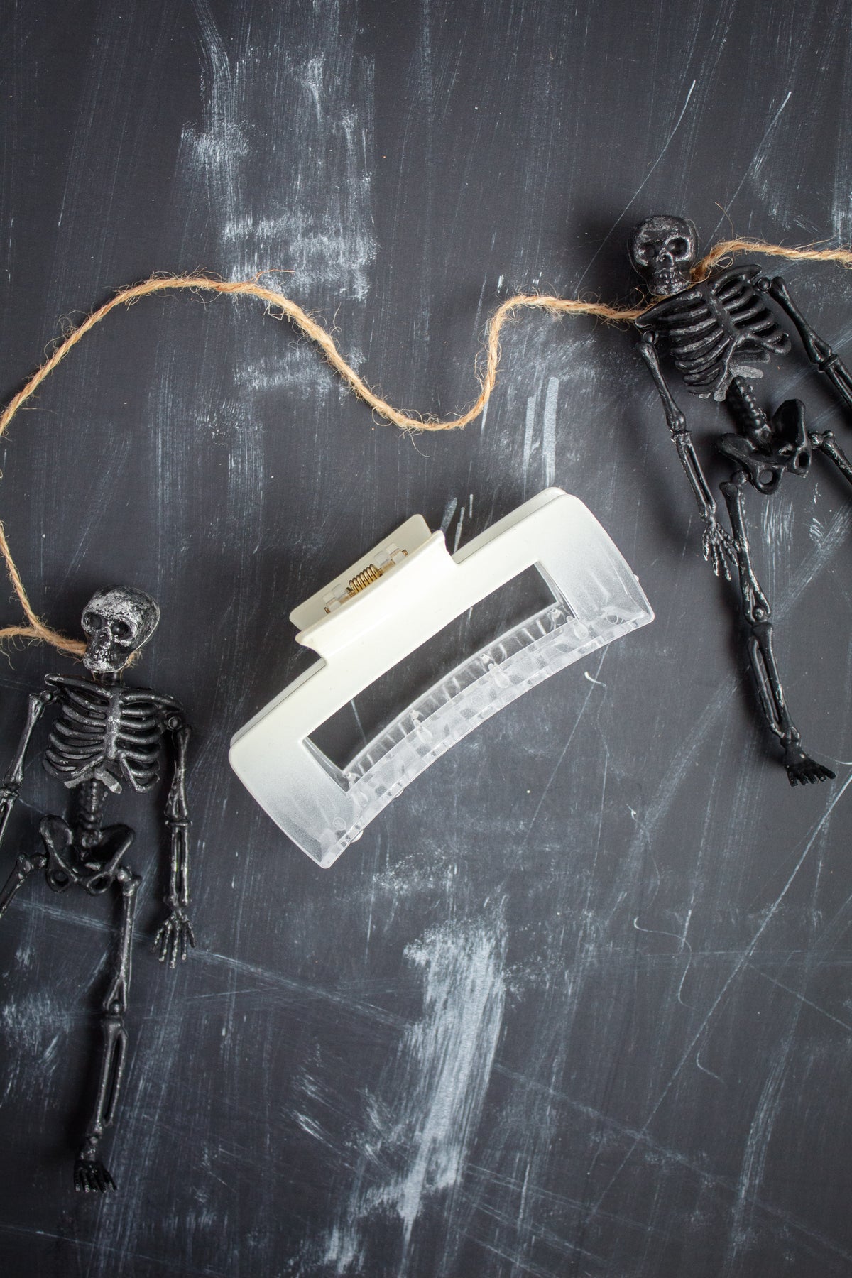 White Color Block Claw Clip | Halloween 24 Collection