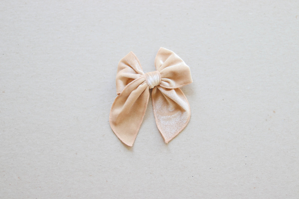 Ivory Velvet | Whimsy Bow