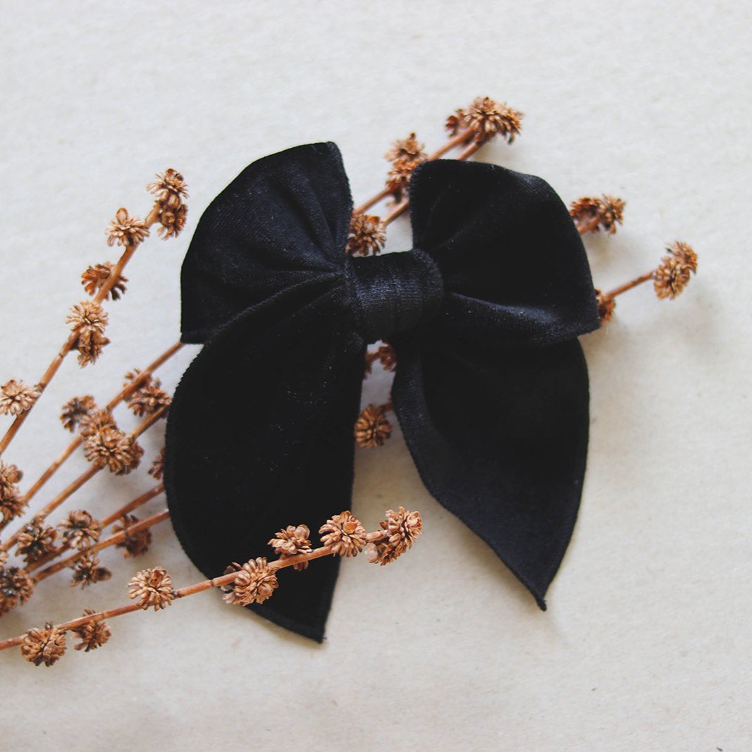 Black Velvet | Whimsy Bow