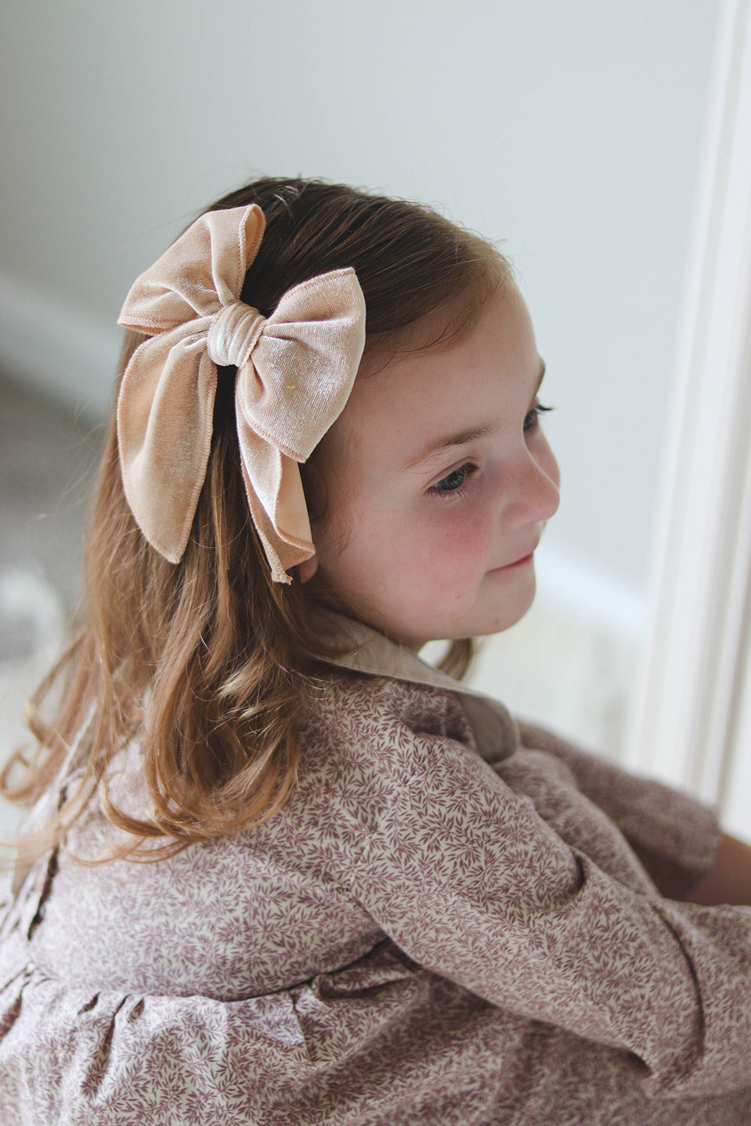 Ivory Velvet | Whimsy Bow