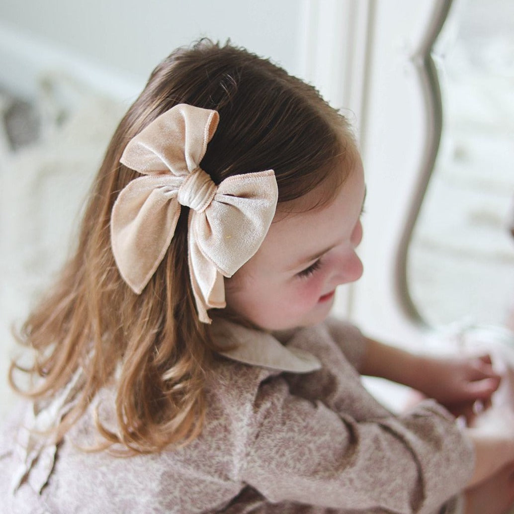 Ivory Velvet | Whimsy Bow