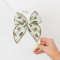 The Child | Whimsy Bow | Happiest Place Collection