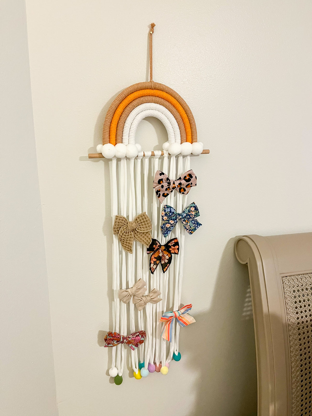 Neutral Rainbow Bow Organizer